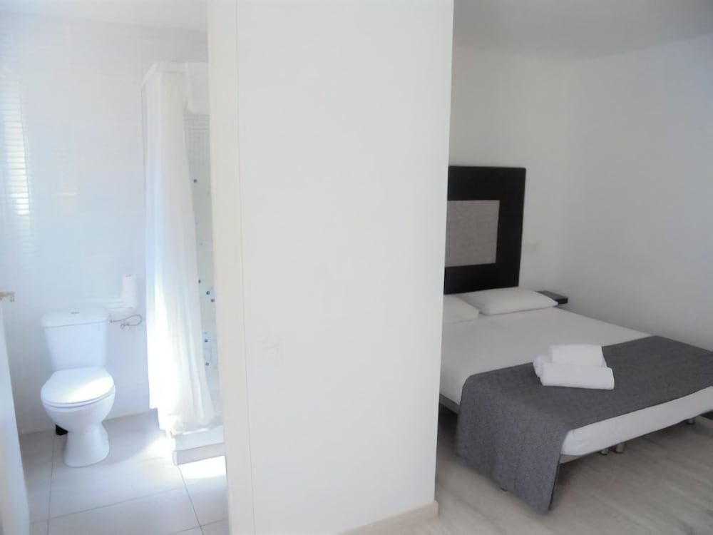 Фото Easy Sants by Bossh Hotels