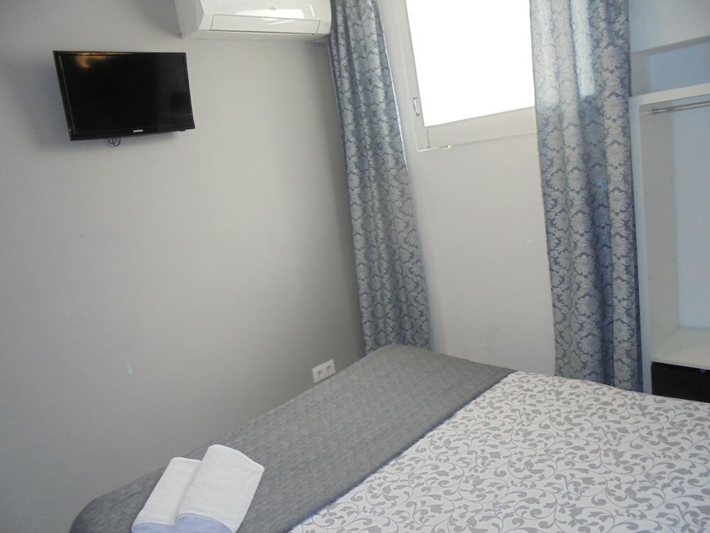 Фото Easy Sants by Bossh Hotels