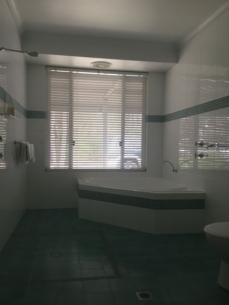 Фото The family retreat