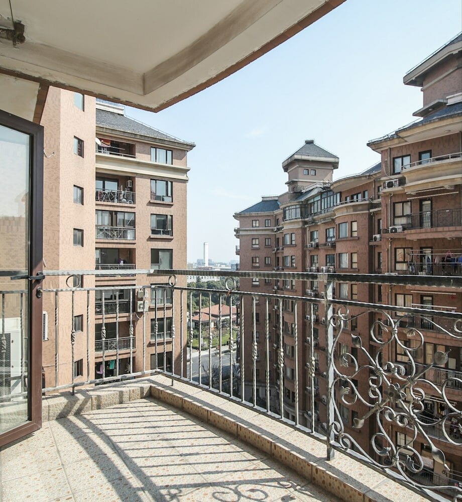 Фото Ellies Apartment Biyun Branch