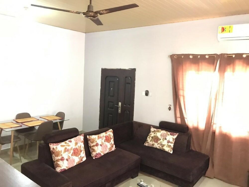 Фото Ronna apartments at Lakeside Estates