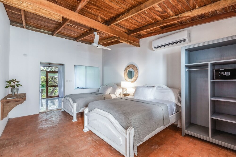 Фото Nosara Beach Hotel