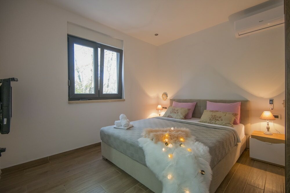 Фото Holiday House Luxury