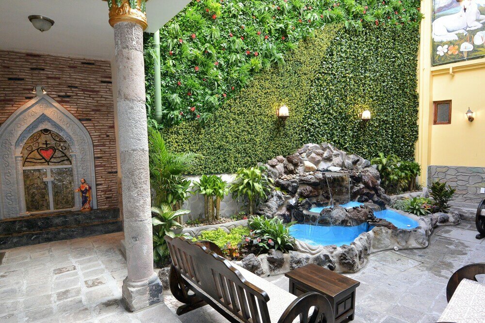 Фото Hotel La Basílica Quito