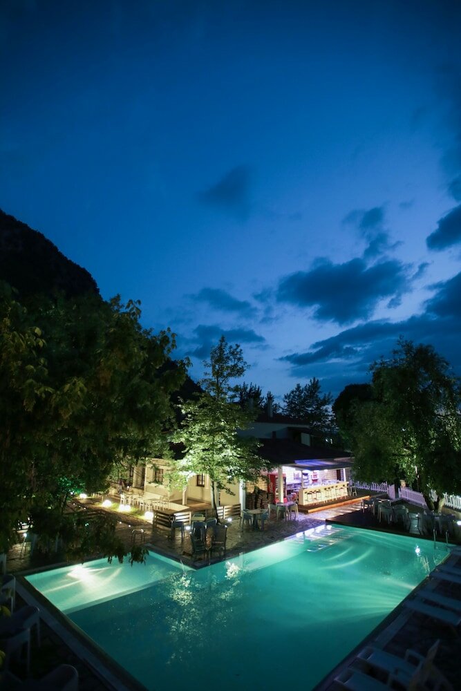 Фото Gefyri Hotel