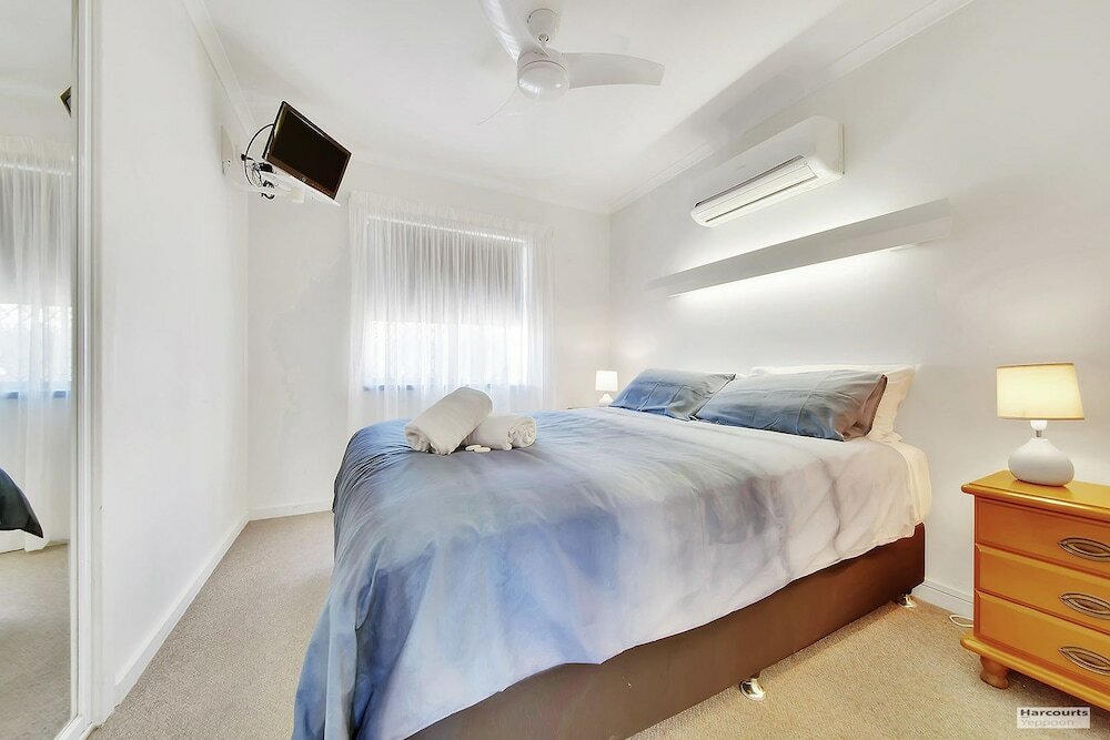 Фото Driftwood On The Beach