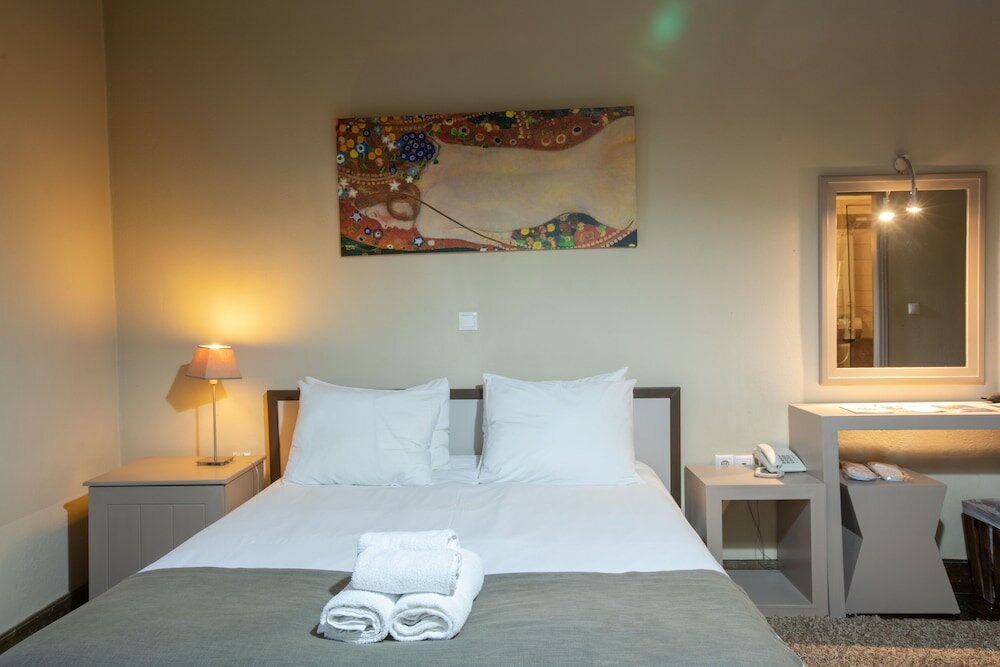 Фото Gefyri Hotel