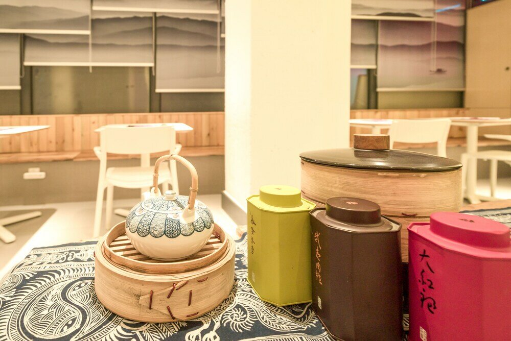 Фото Zen Tea House Elephant Trunk Hill Park