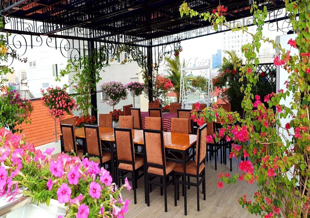 Фото Newsky Serviced Apartment