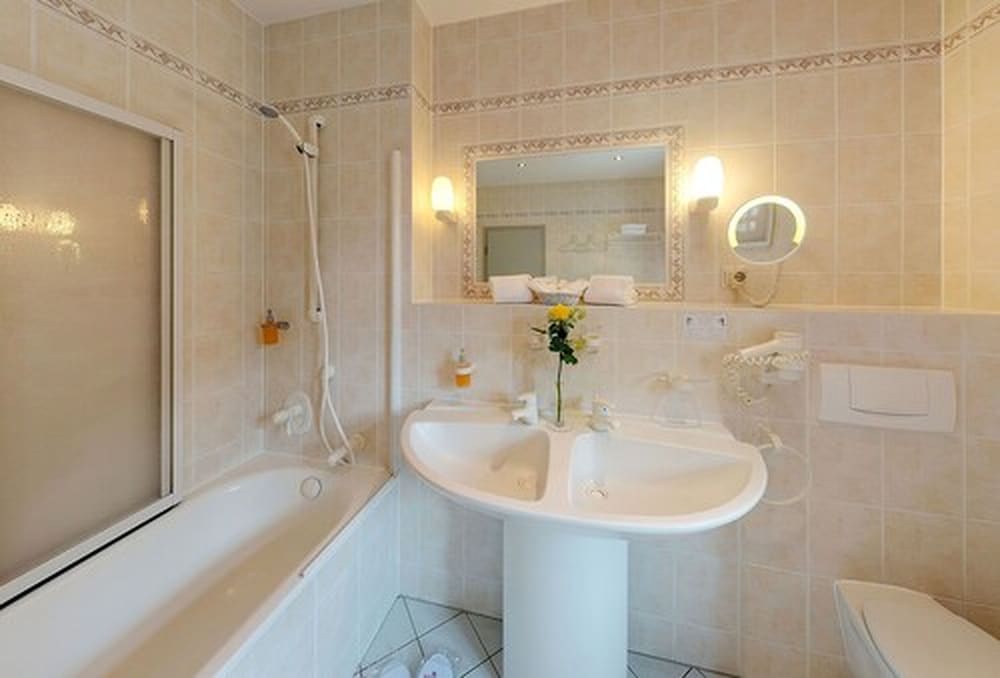 Фото Romantik Hotel Burgkeller & Residenz Kerstinghaus