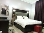 Somerset Suites
