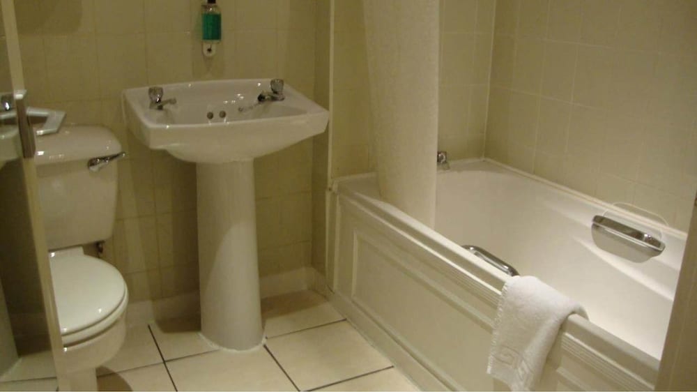 Фото The New County Hotel