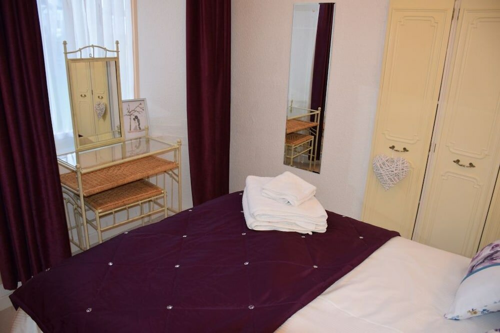 Фото One Marine Place