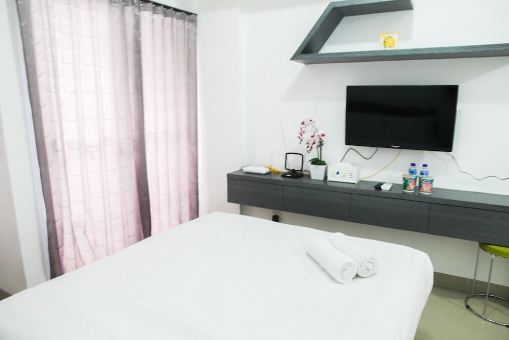 Фото Comfortable Studio Room Poris 88 Apartment Near Bale Kota Mall