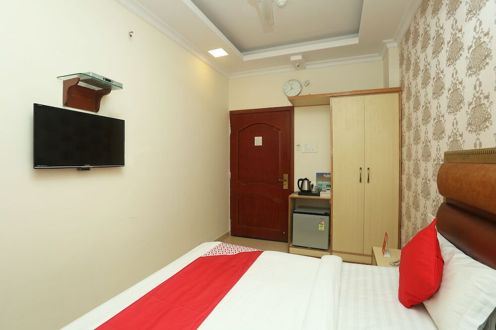 Фото Oyo 13355 Grest Hotel