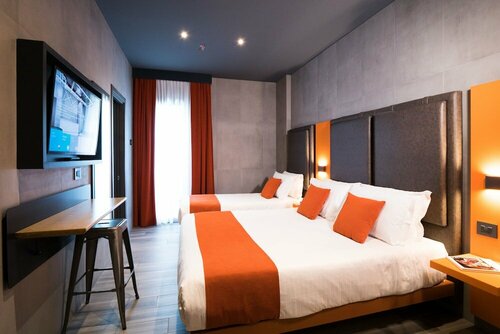 Гостиница J24 Hotel Milano в Милане