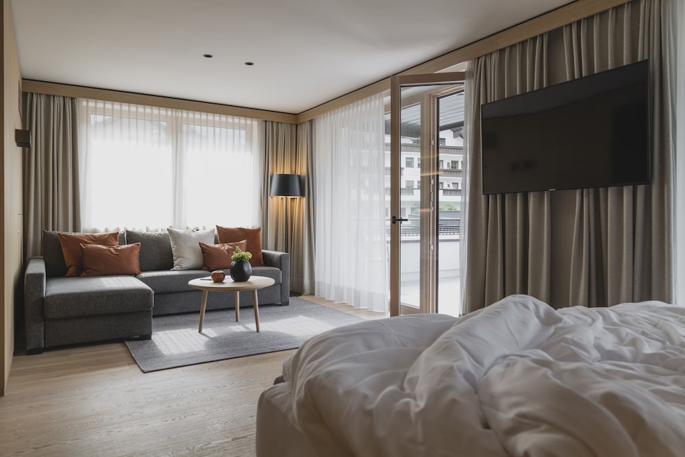 Фото Neuhaus Zillertal Resort