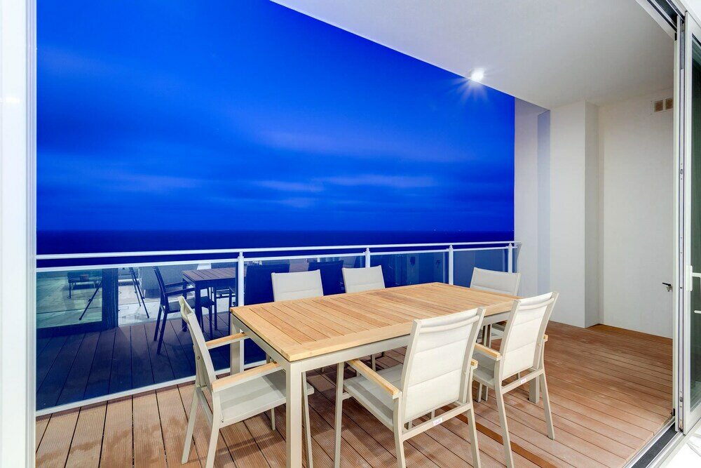 Фото Super Luxury Apartment in Tigne Point, Amazing Sea Views