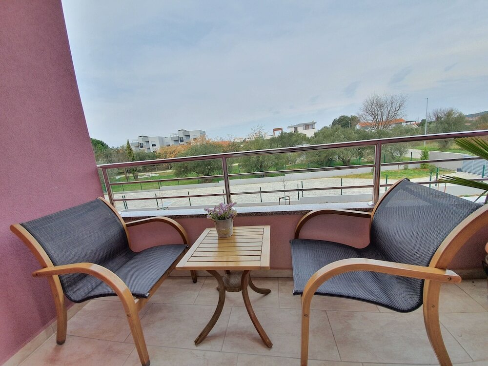 Фото Apartments Karla