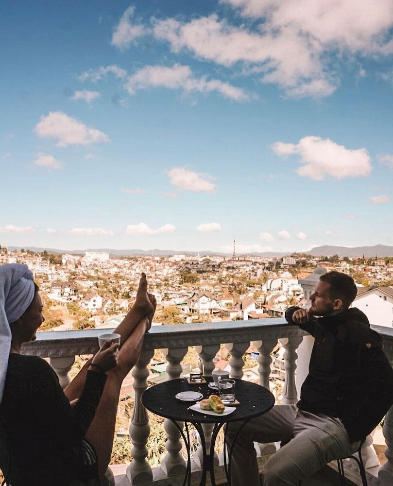 Фото New Life Dalat Hotel