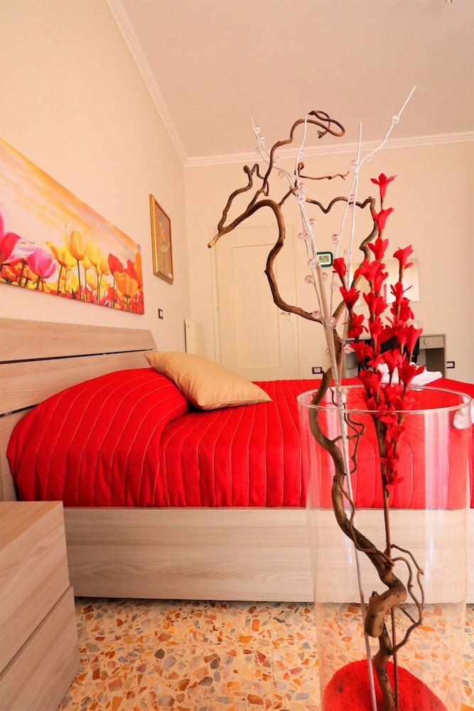 Фото Painter House