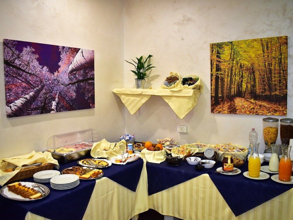 Фото Hotel Happy