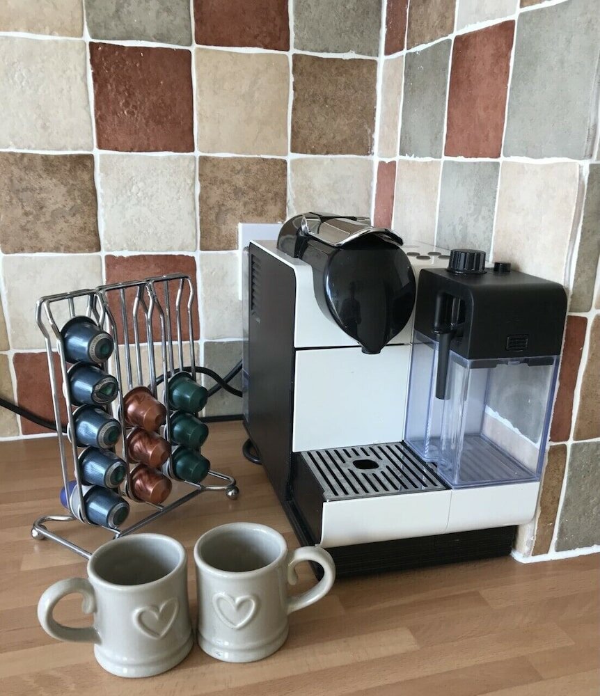 Фото Coastal Apartment