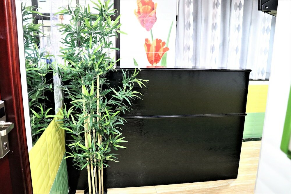 Фото Tom's Guest House