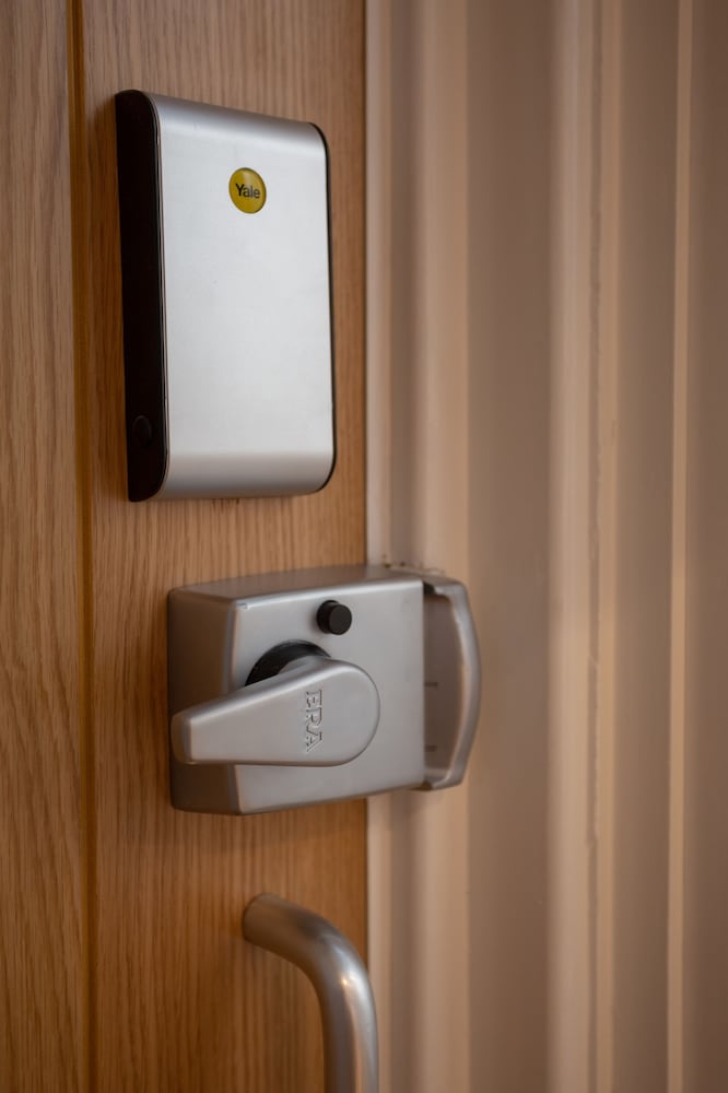 Фото Sea Road Apartments