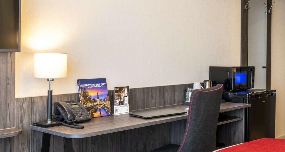 Фото Best Western Plus Plaza Den Haag City Center