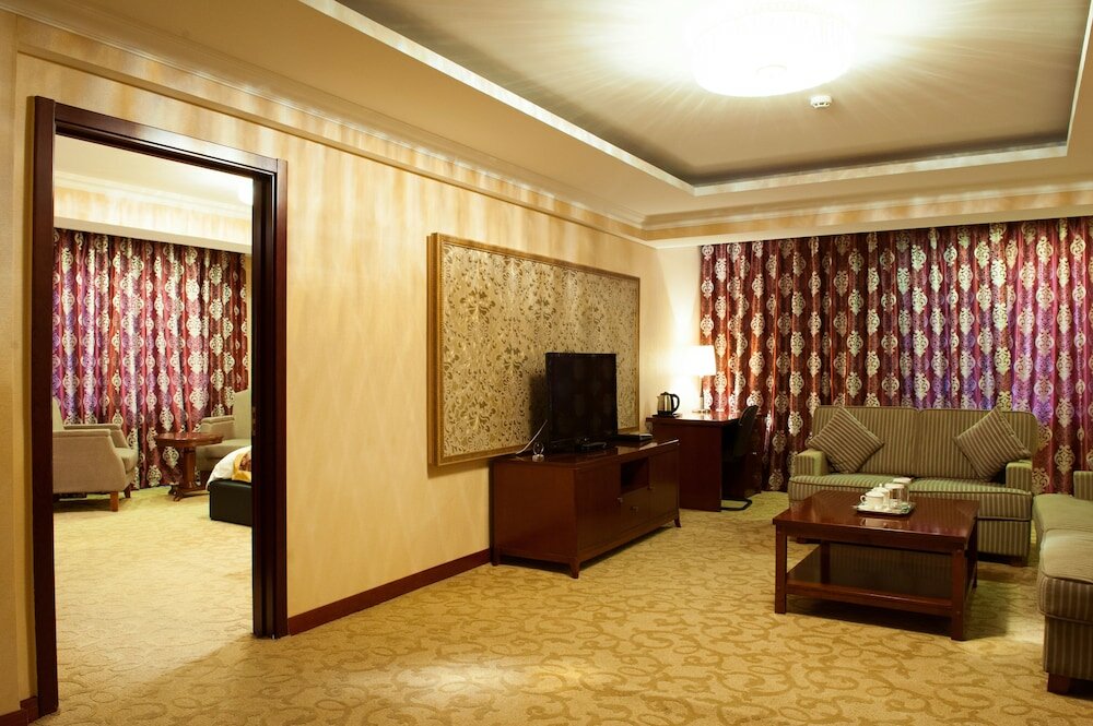 Фото Platinum Hotel