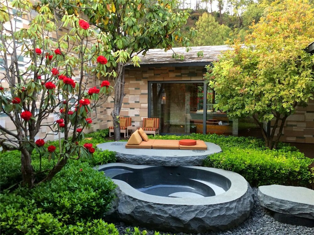 Фото The Lost Stone