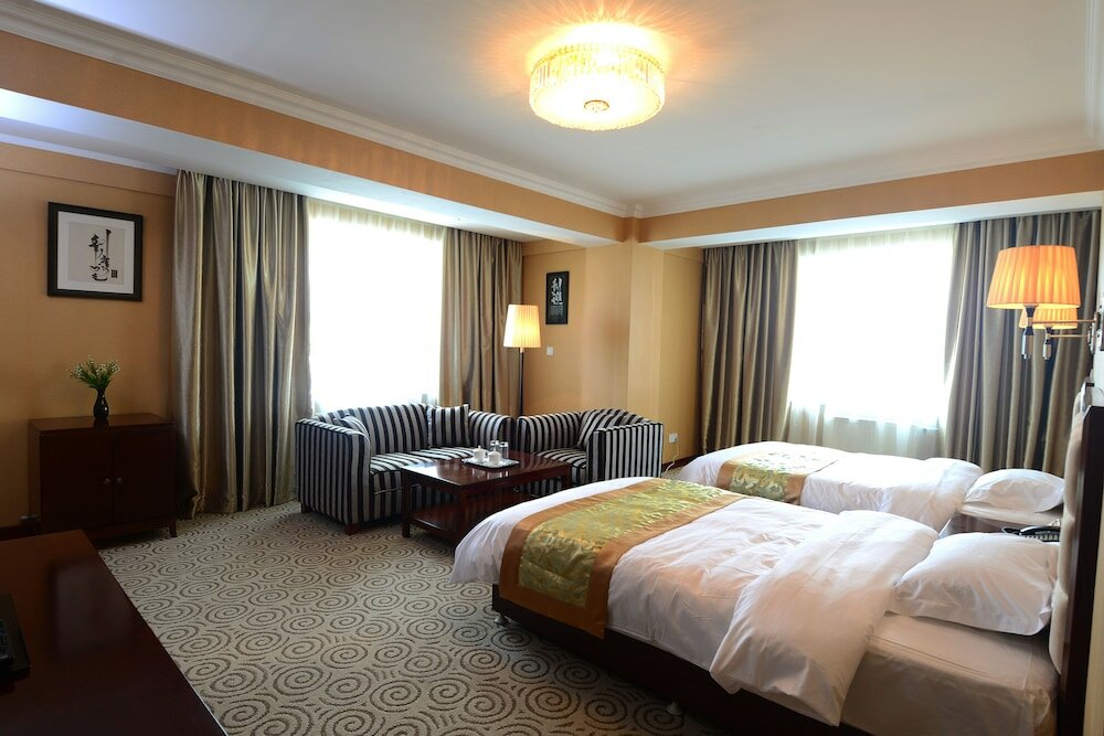 Фото Platinum Hotel