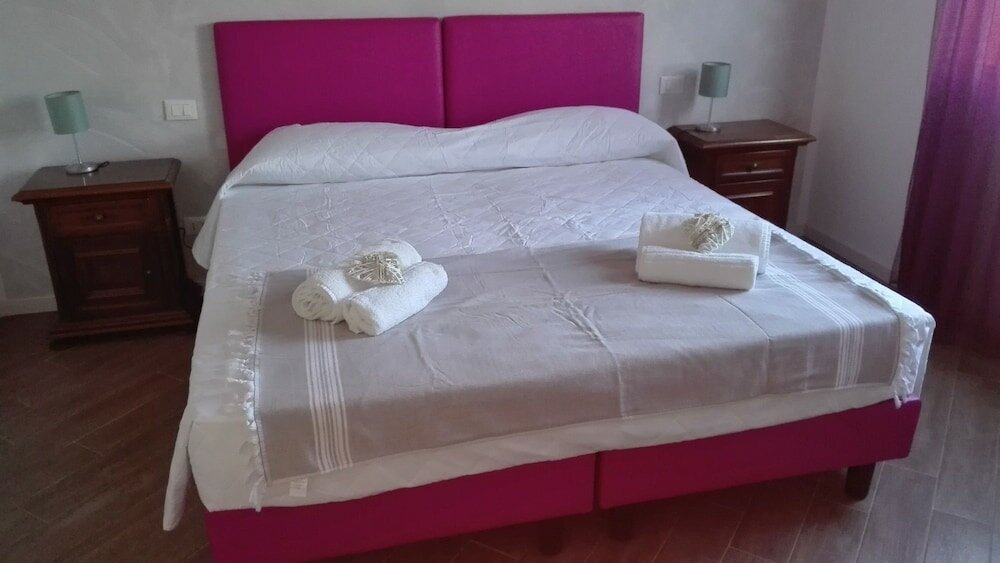 Фото La Bouganville B&b