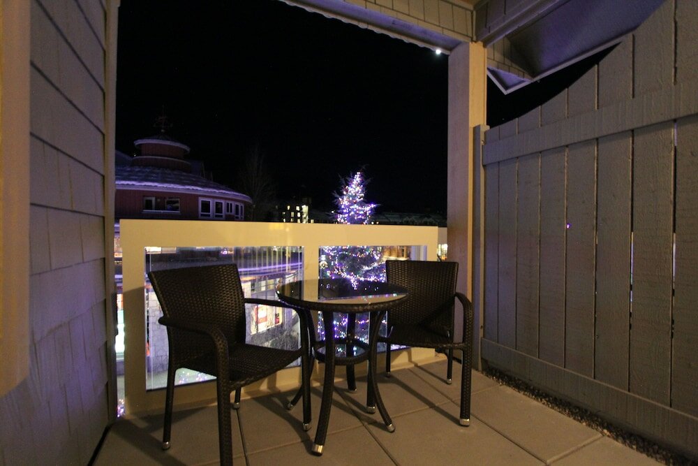 Фото Whistler Blackcomb Vr at Tyndall Stone