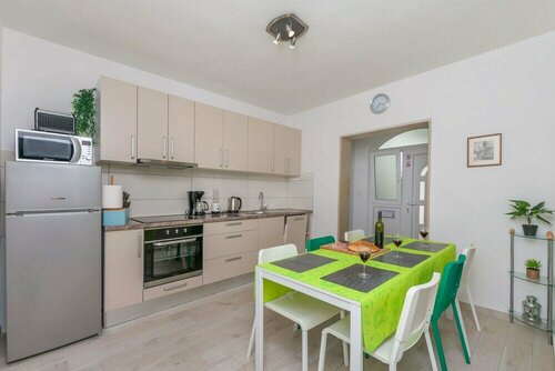 Гостиница Apartment Adrian в Омише