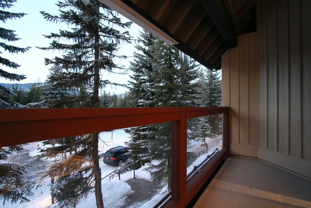 Фото Villas Snowberry by Whistler Retreats