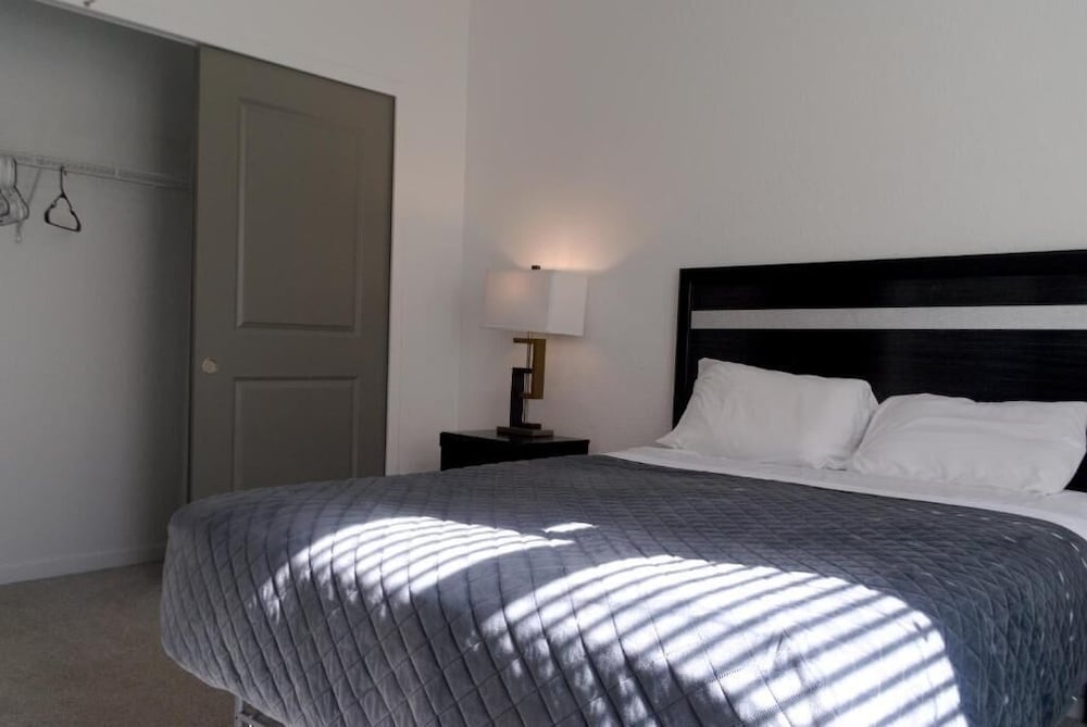 Фото South River Residences