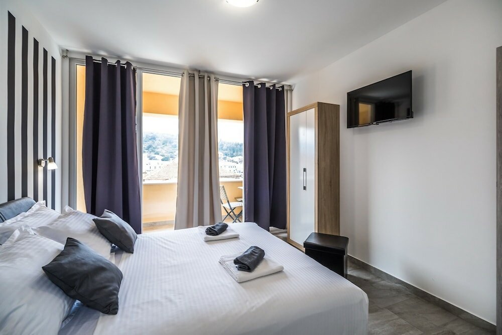 Фото Apartments Sunshine Home