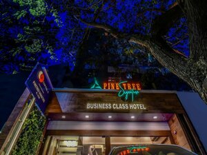 Гостиница Capital O 42226 Pine Tree Signature