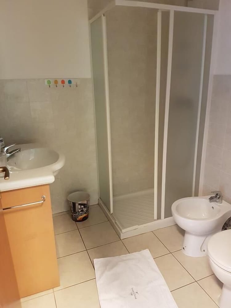 Фото Porto Vecchio ROOMS - Stazione Centrale Trieste