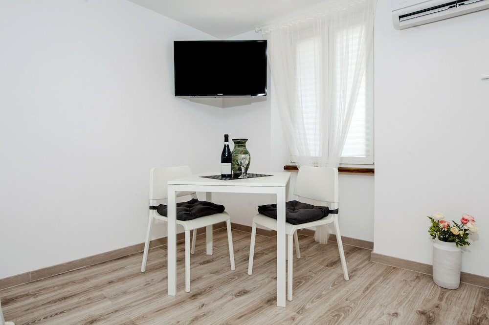 Фото Pisinium Studios