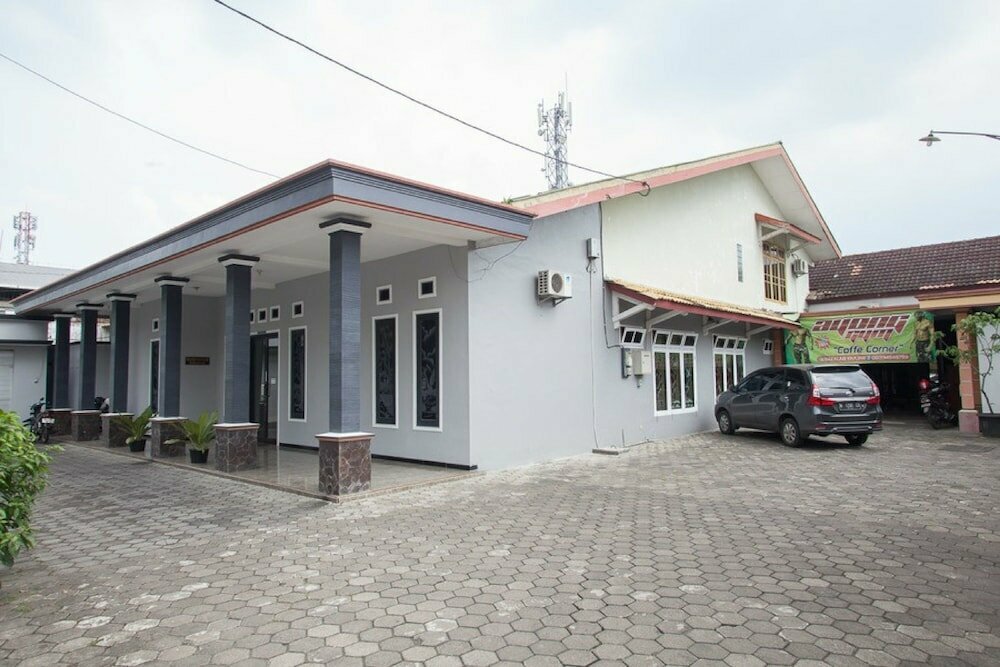 Hotel RedDoorz Syariah @ Janti Malang, Malang, photo