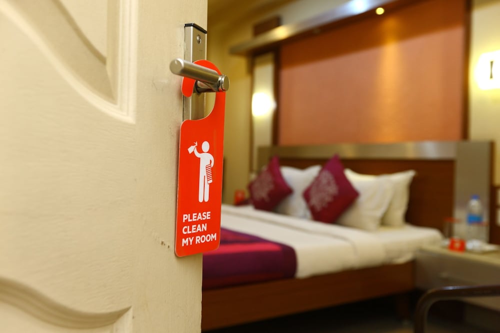 Фото Oyo 5319 Hotel Navaratna