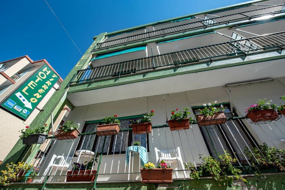 Фото отеля 4