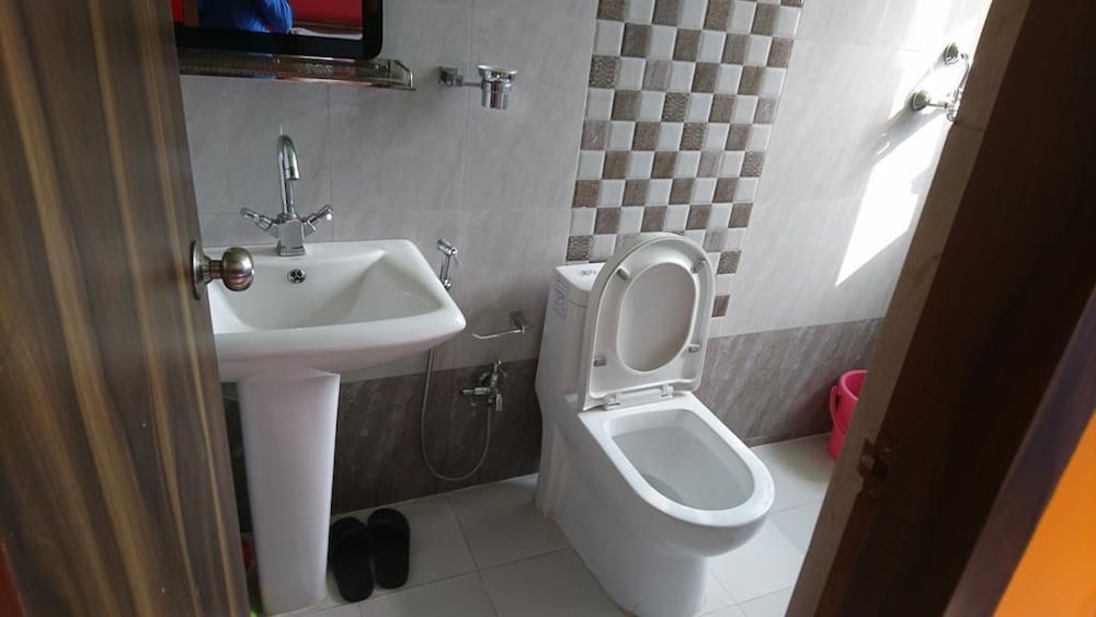 Фото Three Boys Apartment and Guest House