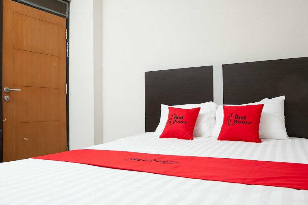 Hotel RedDoorz @ Babakan Jeruk 2, Bandung, photo