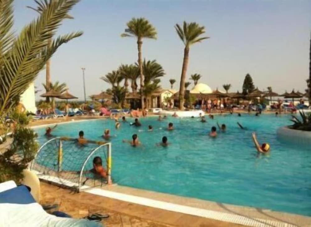 Фото Zephir Hotel & SPA