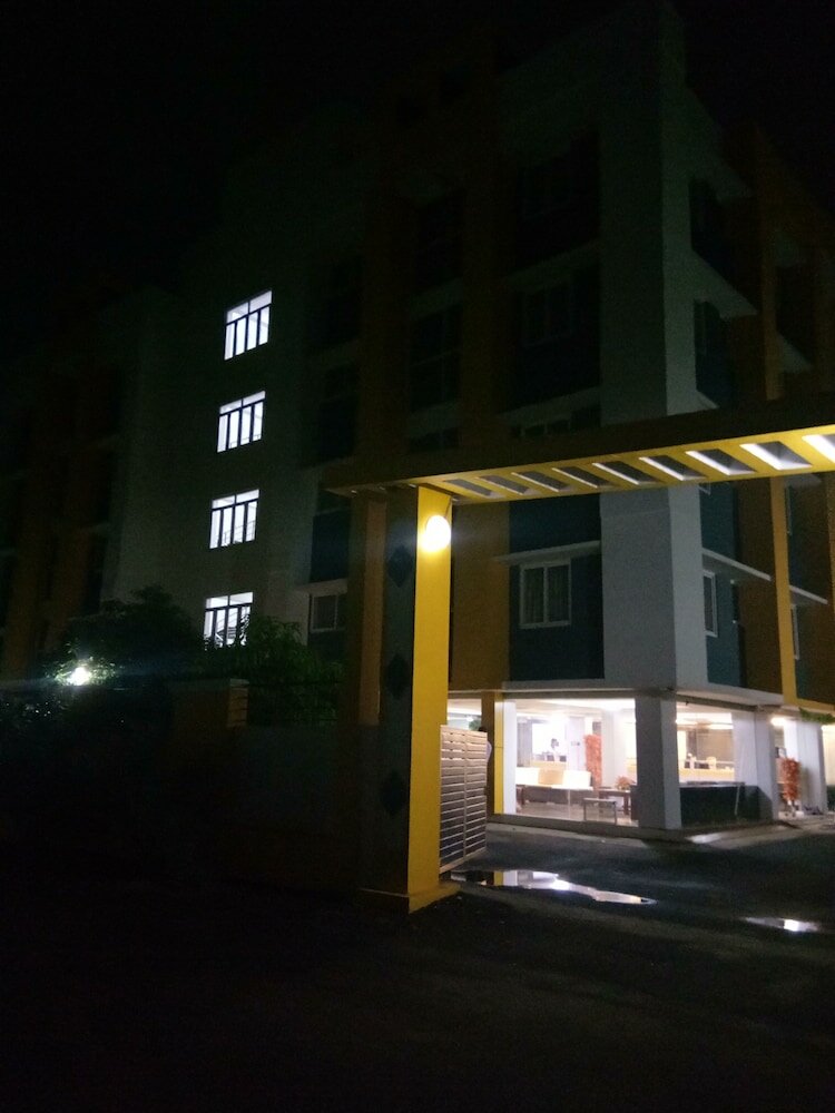 Фото Challenger Residency