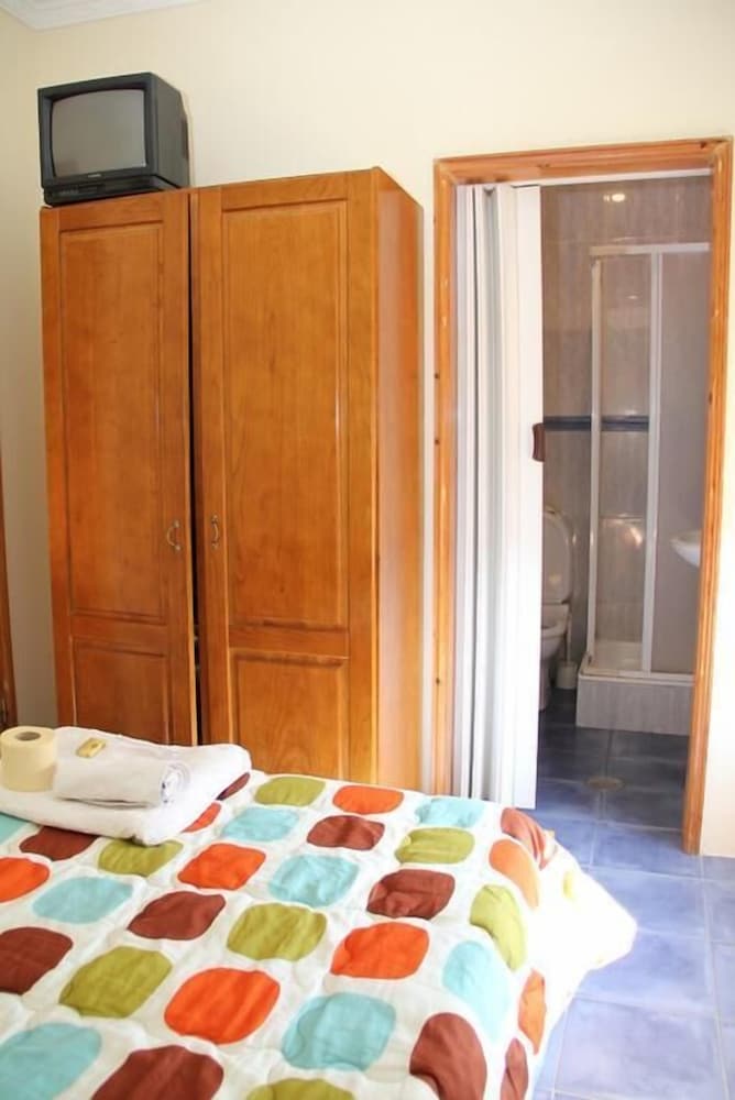 Фото Pensão Leão De Ouro